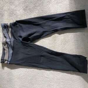 Rare Lululemon Wunder Under Crop Leggings - Black w/ Grey & Tan Waistband